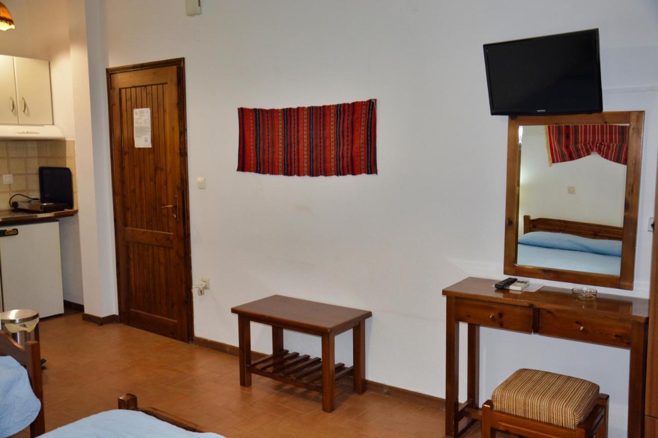 Papatzikos Traditional Guesthouse Неос-Мармарас Экстерьер фото