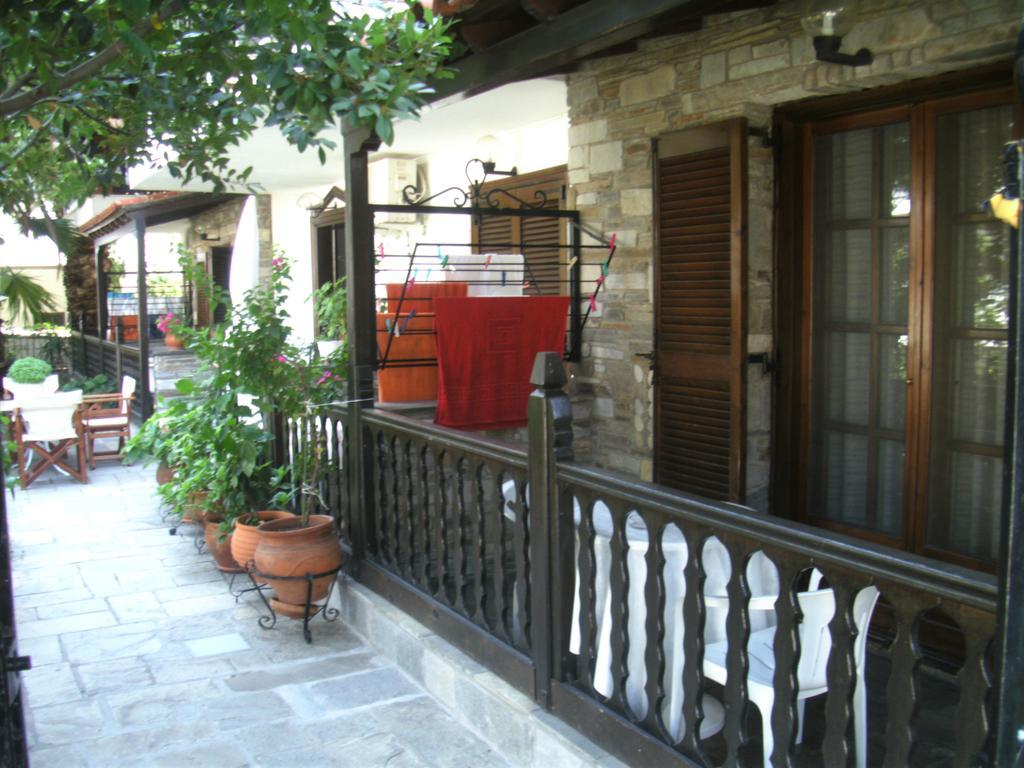 Papatzikos Traditional Guesthouse Неос-Мармарас Экстерьер фото